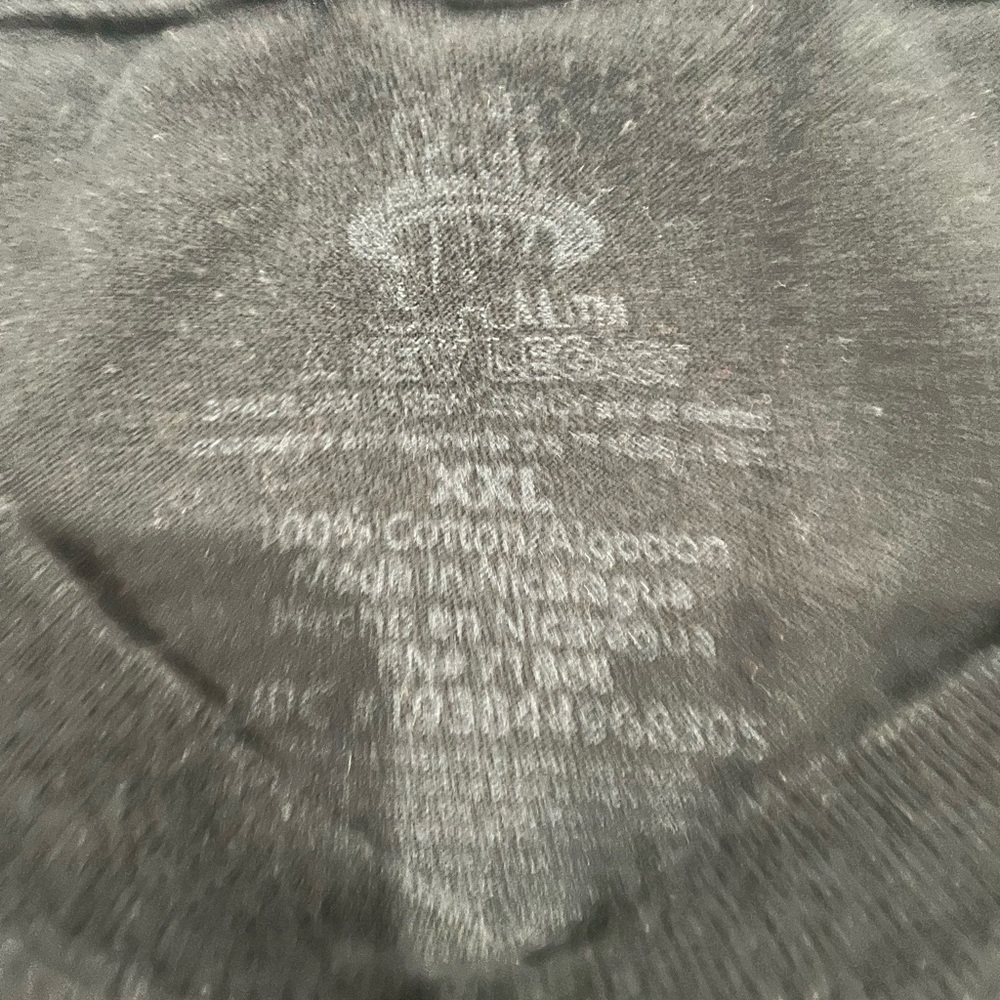 Black Tune Squad LeBron James T-Shirt Mens XXL - Picture 3 of 4